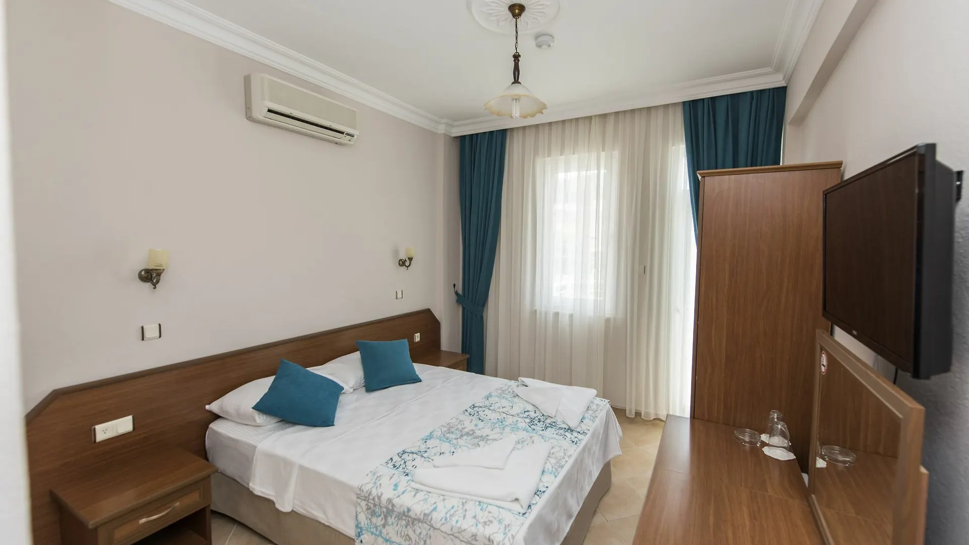 Tumen Hotel 厄吕代尼兹